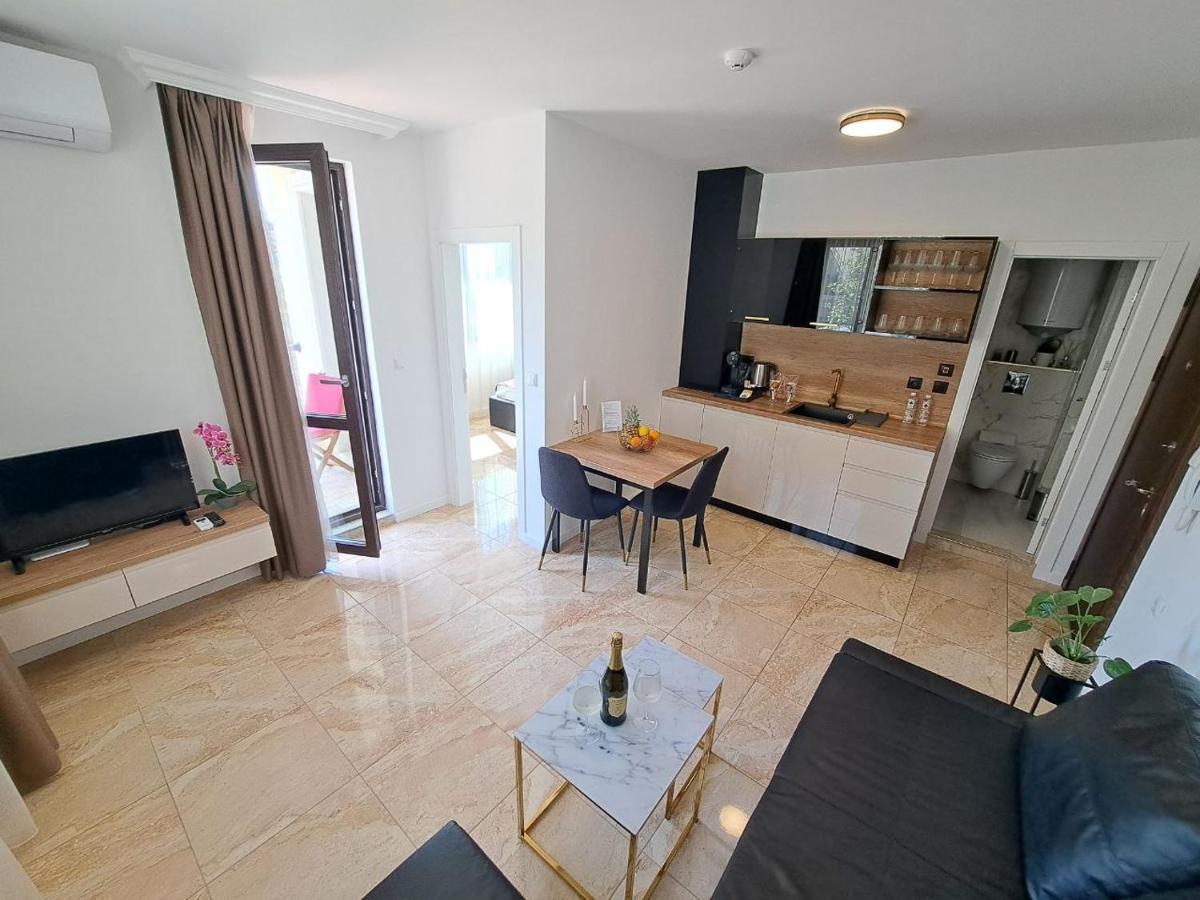 Onyx 2 Private Apartments Sveti Vlas Esterno foto