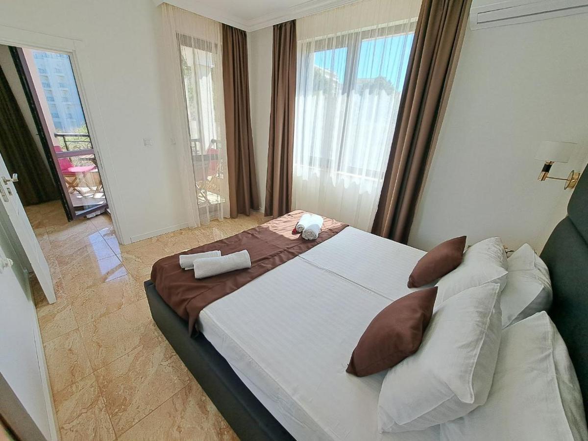 Onyx 2 Private Apartments Sveti Vlas Esterno foto
