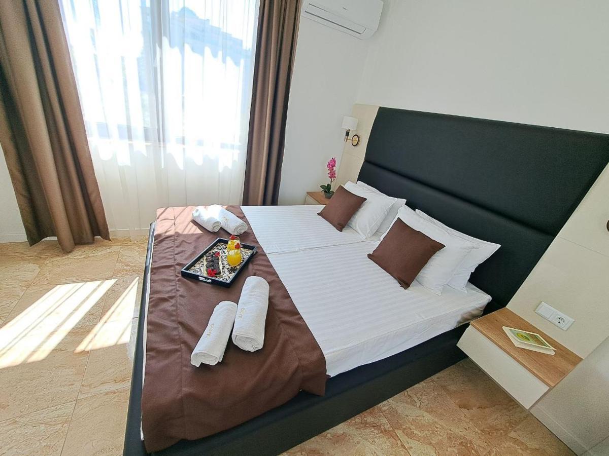 Onyx 2 Private Apartments Sveti Vlas Esterno foto