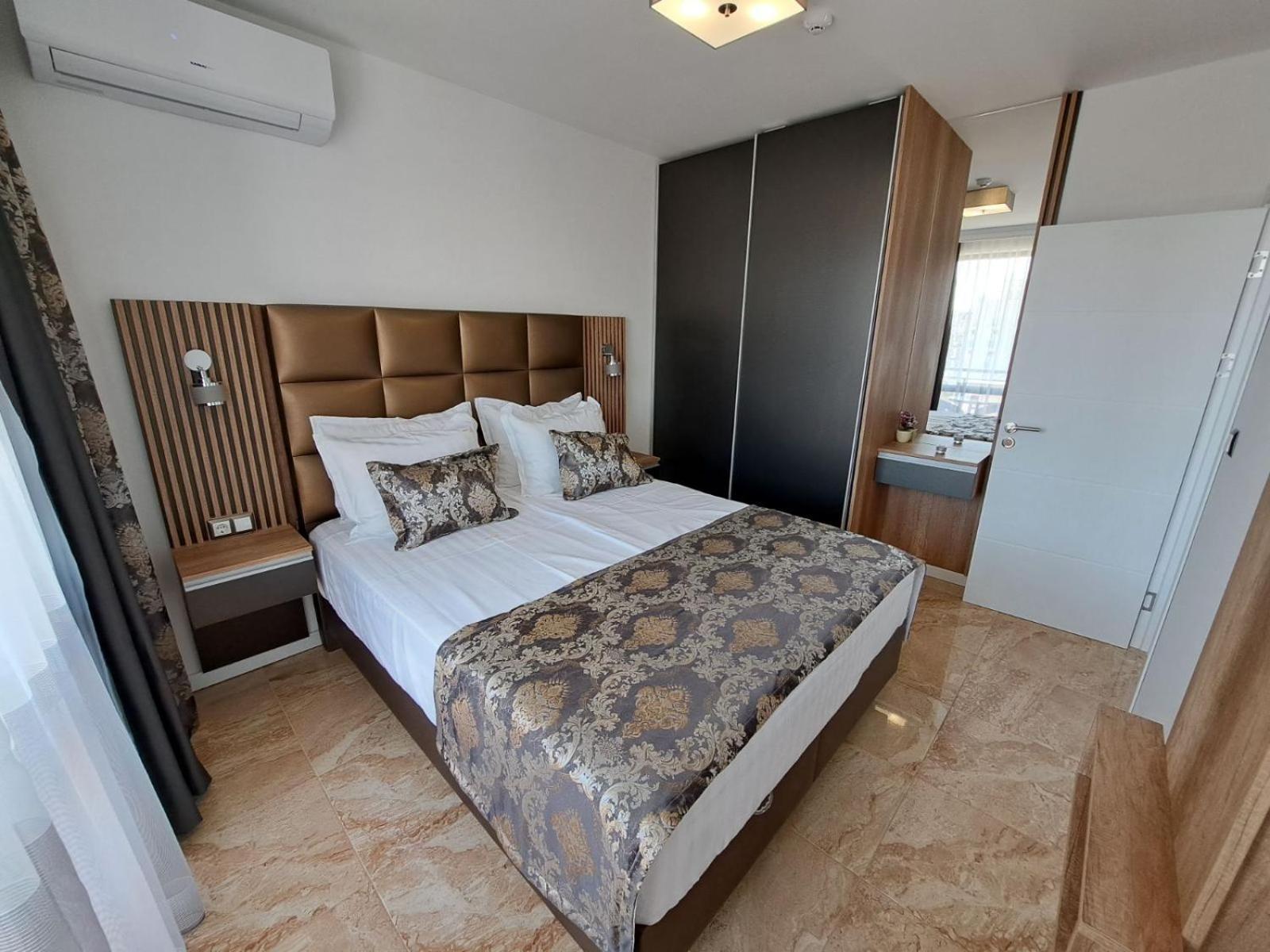 Onyx 2 Private Apartments Sveti Vlas Esterno foto
