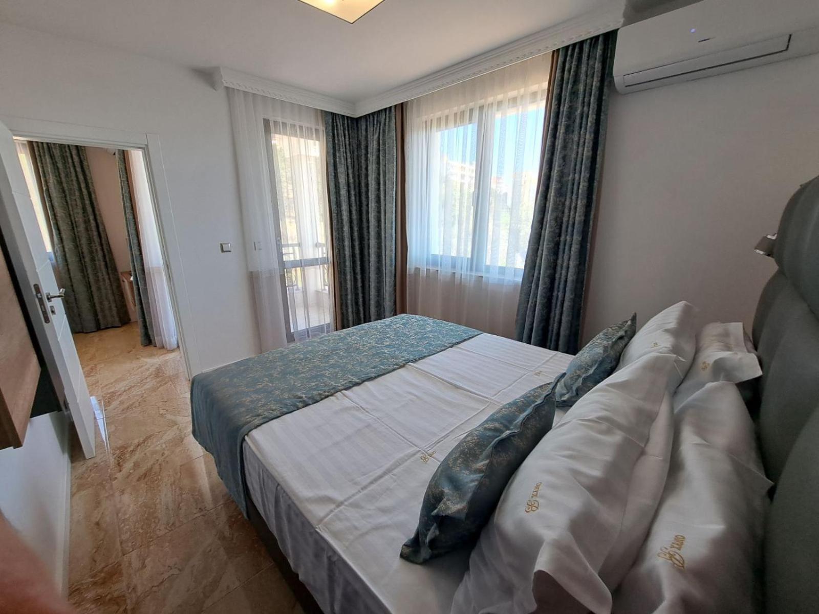 Onyx 2 Private Apartments Sveti Vlas Esterno foto